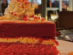 红色绒蛋糕-城市露台景观餐厅(淮海路店)
