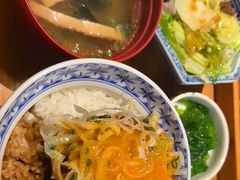 -一豚轩·烧鸟·豚骨拉面(五四路店)