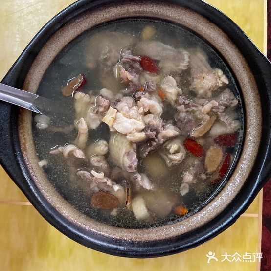 老字号猪脑骨髓煲仔汤(逢春店)