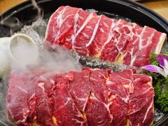 鲜切双拼牛肉-慢搅粥底火锅(武侯大悦城店)