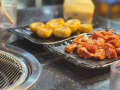 油边-丹东丛炟海鲜烧烤(江艺路店)