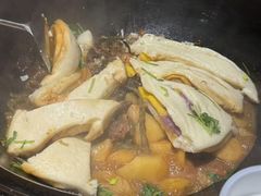 -万里闯关东铁锅炖菜馆(高新旗舰店)
