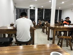 大堂-何记酿皮店(西流湾店)