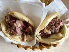 -闫家驴肉老店(华电一校店)