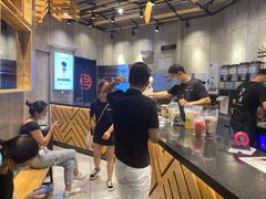 等位区-书亦烧仙草(二七万达广场店)