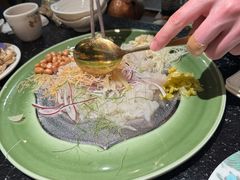 -得意咚瓜·顺德鱼生·冬瓜火锅(深圳首店)