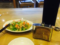 芹菜花生米-华天二友居肉饼(宫门口店)