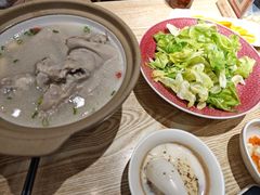 -叁煨蹄花·下饭盐帮菜(人民广场店)