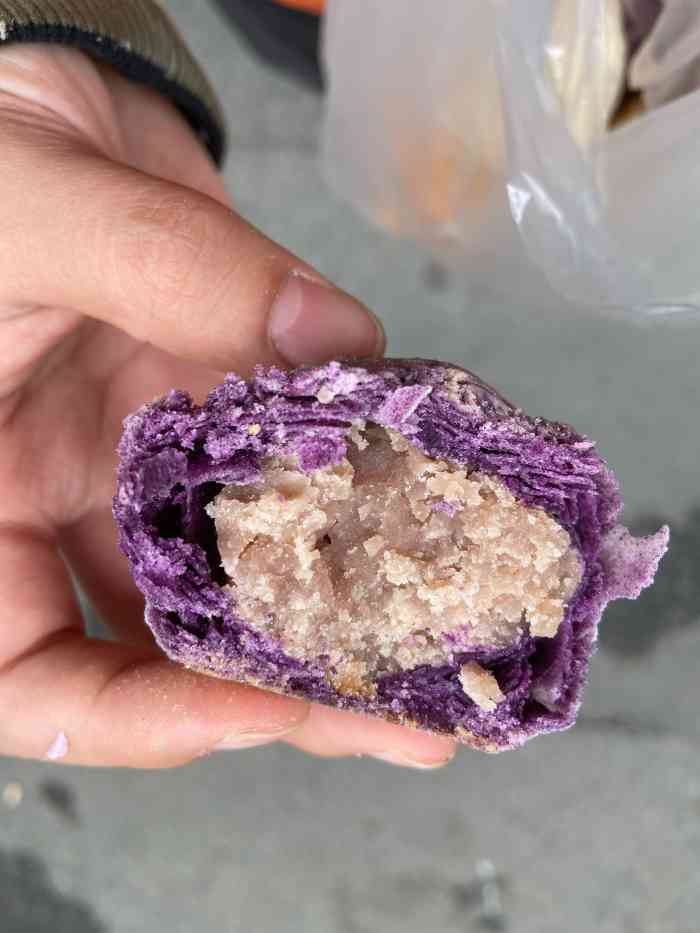 信江村糕点-"超级爱的糕点店 就开在学校北门那边 每次.