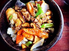 石锅香菇牛肉饭-红小姐的烤肉店(西三旗店)