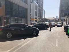 标准收费停车场-老九圆山西面馆(CBD店)