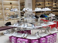 -云柏鞋业(十里堡店)