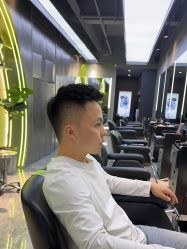 -不迫先生专业男士剪发