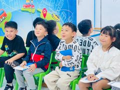-蓝话筒·少儿成人演讲口才·主持朗诵·戏剧表演(大华第一坊店)