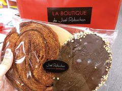 -Salon de The de Joel Robuchon(外滩18号店)