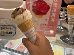 -MADO冰淇淋咖啡馆(淘金店)