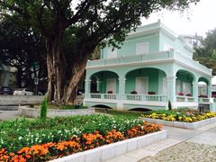 iphone_upload_pic-龙环葡韵住宅式博物馆