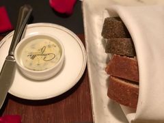 餐前面包-壳里西餐厅Coquille Seafood Bistro(蒙自路店)