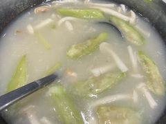 -万龙洲海鲜(大兴绿地缤纷城店)