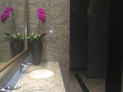 -上海虹桥西郊假日酒店