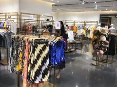 -URBAN REVIVO(济南世茂广场店)