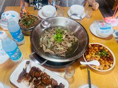 -大众跷脚牛肉馆·非遗传承单位(峨眉山店)