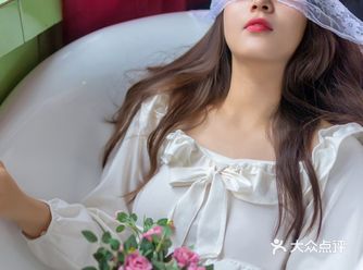 拍照推荐 | 绝绝子！港风、复古旗袍、情绪写真一站安排