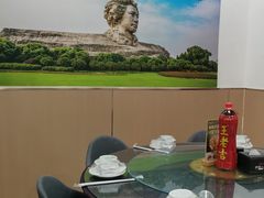 -湖南人家湘菜馆(镇江路店)