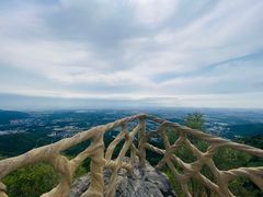 -鬼笑石后山停车场