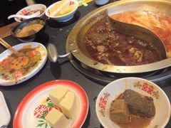 -沸炉重庆老火锅(军事博物馆店)