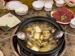 -乳仔牛牦牛汤锅 烤羊排(松潘古城店)