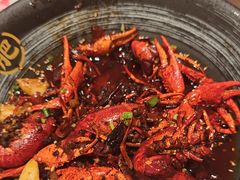 -肥肥虾庄·金牌油焖大虾(汉口城市广场店)
