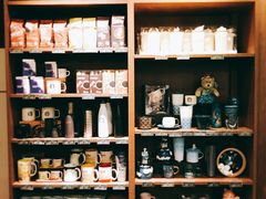 零售区-星巴克(宁波老外滩店)