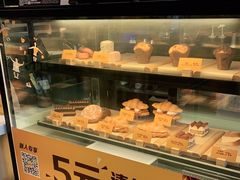 面包甜点陈列柜-麦当劳(龙洞店)