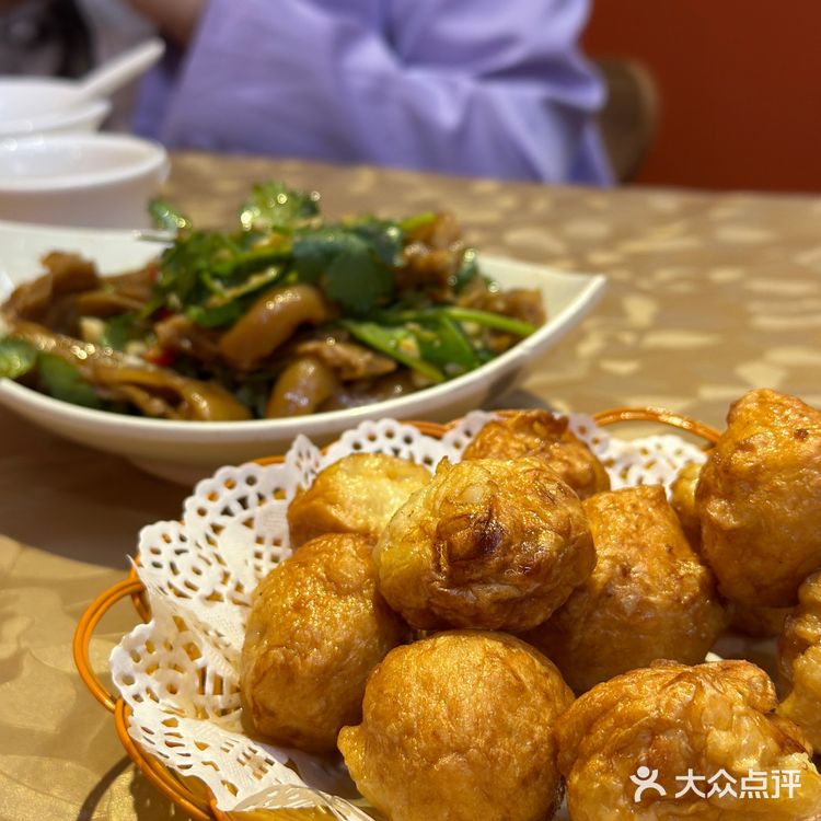 在南山美食中 这家潮汕砂锅粥一定要来吃