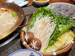 -小天鹅火锅·一线江景洪鼎旗舰店(洪崖洞店)