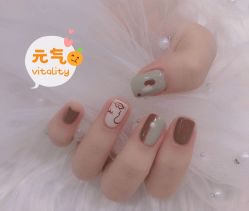 -七彩虹美甲美睫 半永久