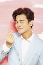 点击看大图 -巴黎春天·菀纱仙庭婚纱美学