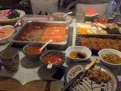 -尚尚仙·酸汤猪手·猪肚鸡火锅(华联万柳购物中心店)