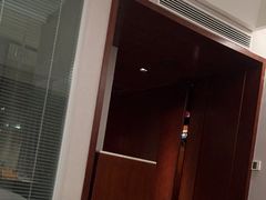 -上海龙之梦万丽酒店