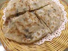 牛肉馅饼-刘胖子家常菜·蹄花焖藕(中南店)