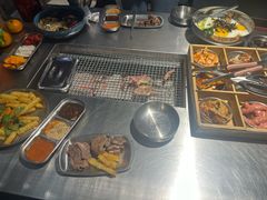 -马路牙子烧烤音乐酒馆(望京店)