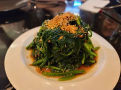 台式油葱拌菠菜-Let's Taipei 非常烘焙(太古里店)