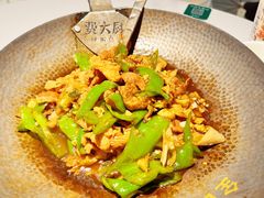 -费大厨辣椒炒肉(高铁吾悦广场店)