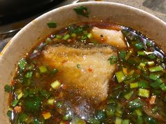 -肖肖酸萝卜鱼火锅(总店)