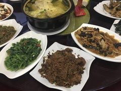 -桃花姐假日酒店·桃花潭土菜馆