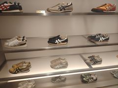 -Onitsuka Tiger(港汇恒隆广场店)