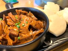 高山笋干烧肉-杭百味·大众精选杭帮菜(西湖音乐喷泉店)
