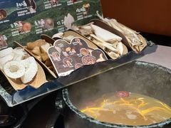 -芸山季·云南山珍菌火锅(人民广场来福士店)