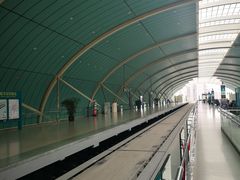 -龙阳路磁悬浮列车总站-停车场